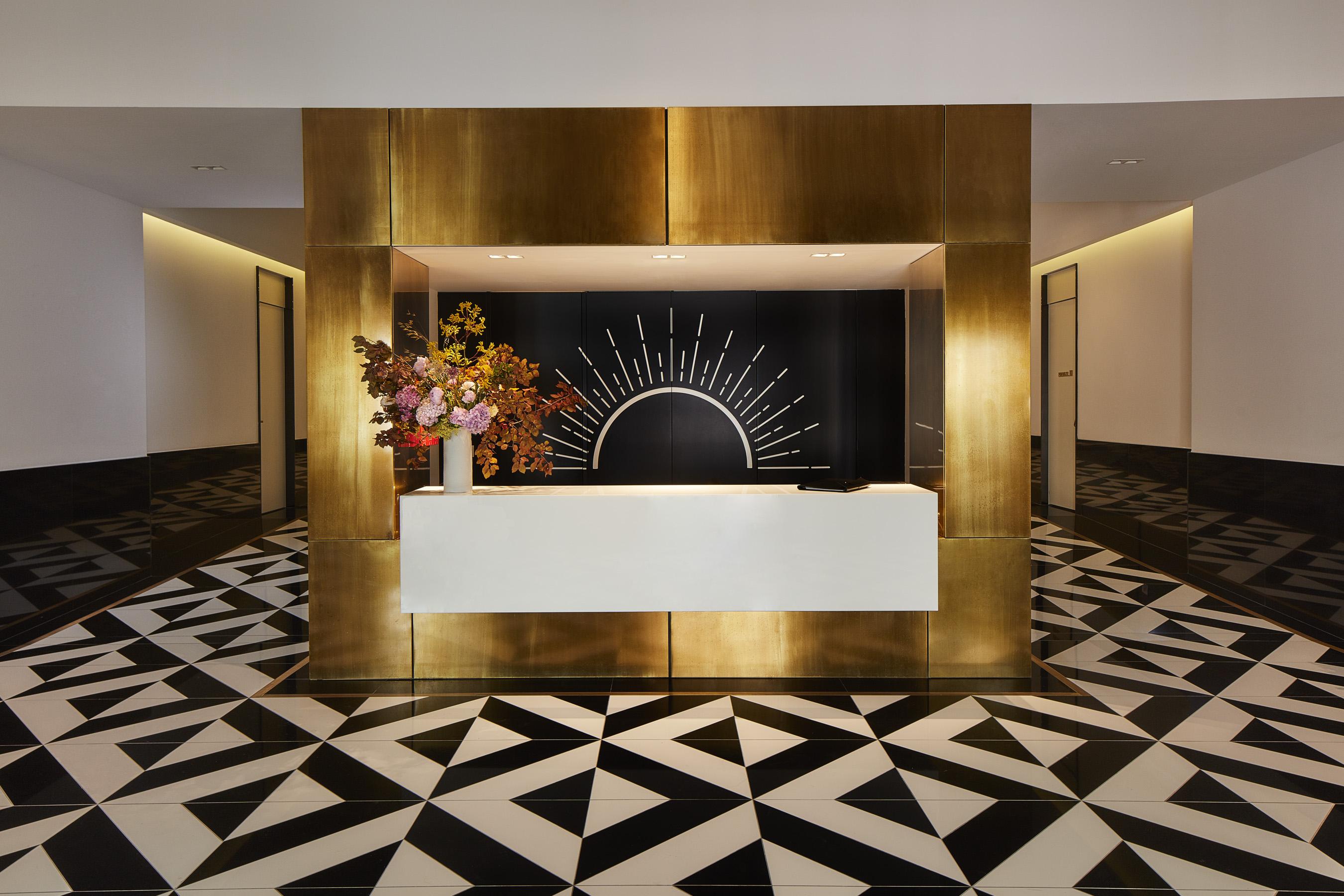 ליסבון The Lumiares Hotel & Spa - Small Luxury Hotels Of The World מראה חיצוני תמונה The lobby of the Standard London