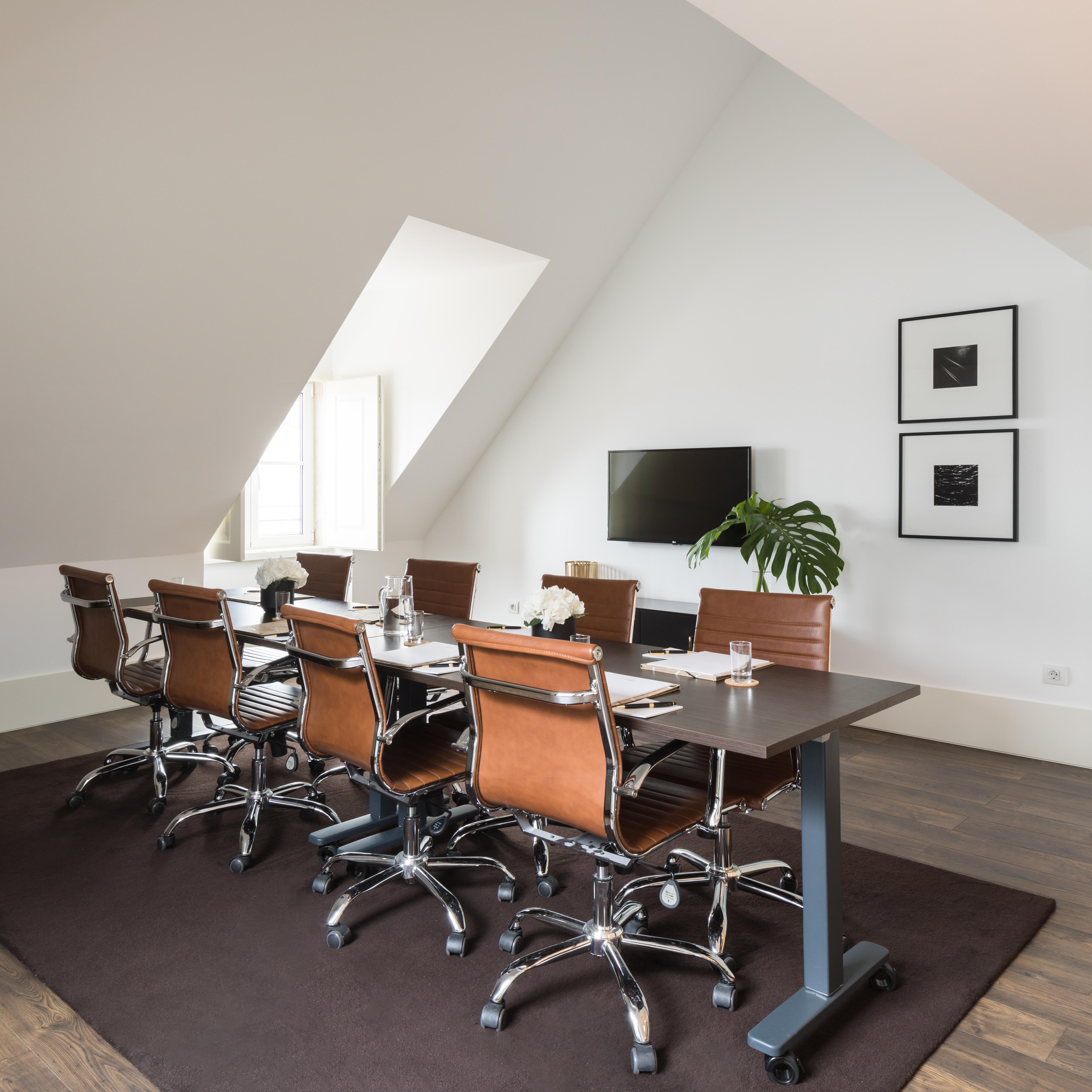 ליסבון The Lumiares Hotel & Spa - Small Luxury Hotels Of The World מראה חיצוני תמונה The boardroom at the London office